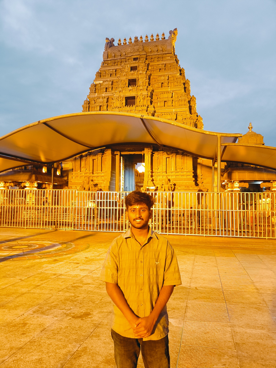 Manohar V